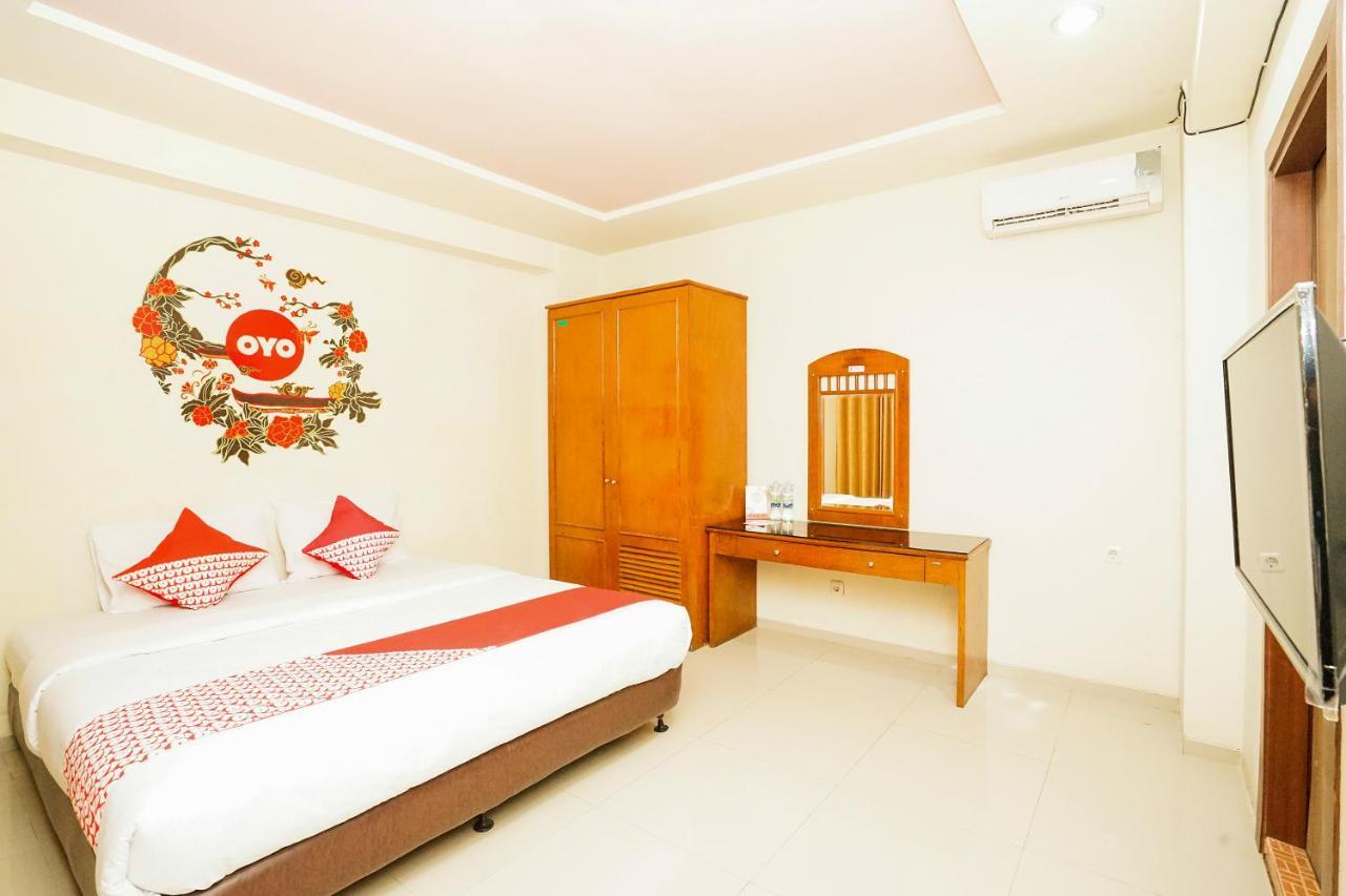 Reddoorz @ Panglima Sudirman Hotel Surabaya Exterior photo