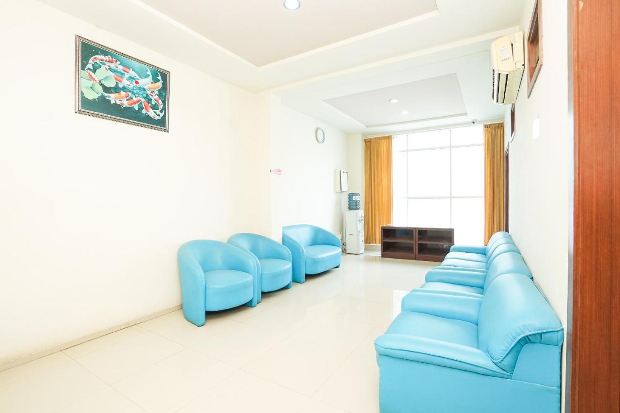 Reddoorz @ Panglima Sudirman Hotel Surabaya Exterior photo